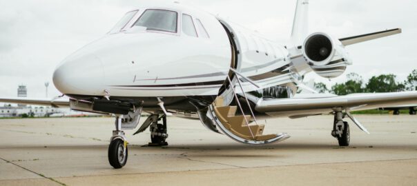 Private Jet Charter Etiquette: Dos and Don'ts for Elegant Travel